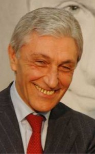 <p> Antonio Bassolino</p>