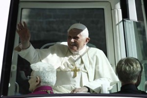 <p> Papa Benedetto XVI</p>