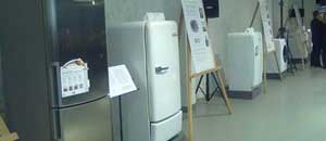 <p>I frigoriferi della mostra al Centro operativo di Comerio</p>