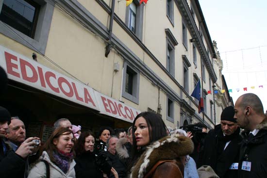 Carnevale - Manuela Arcuri a Ronciglione