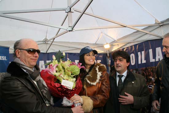 Carnevale - Manuela Arcuri a Ronciglione
