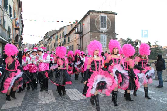 Il Moulin Rouge in via Roma
