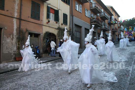 I fiocchi di neve scendono a Montecavallo