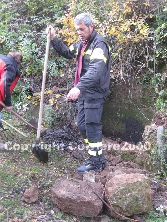 Vigili del fuoco al lavoro