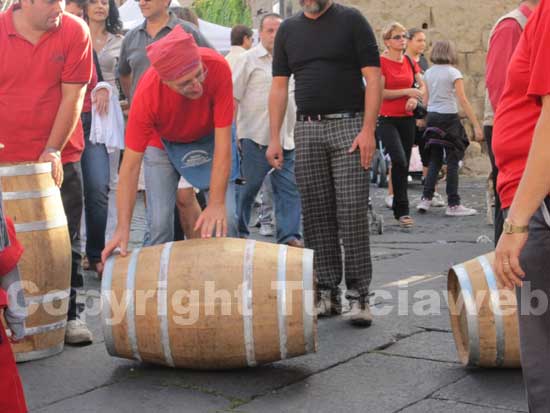 Il palio delle botti a Pianoscarano (Viterbo)