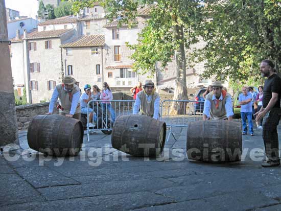 Il palio delle botti a Pianoscarano (Viterbo)