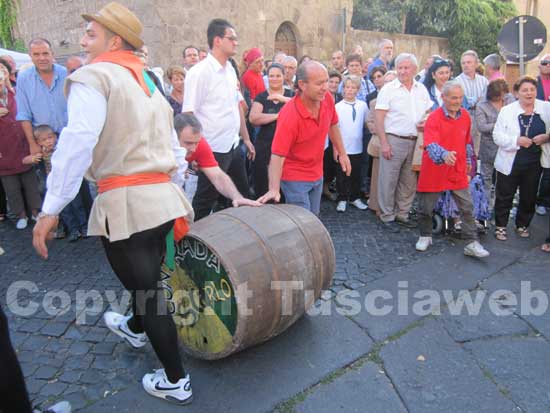 Il palio delle botti a Pianoscarano (Viterbo)