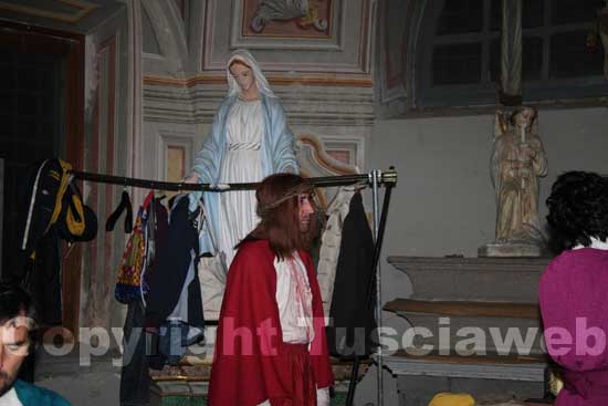 Uno dei figuranti che interpreta il Cristo