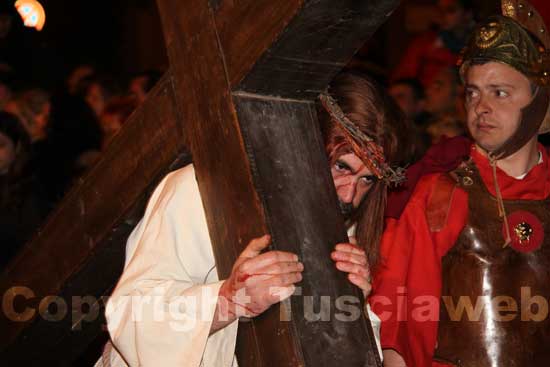 Il Cristo che porta la croce