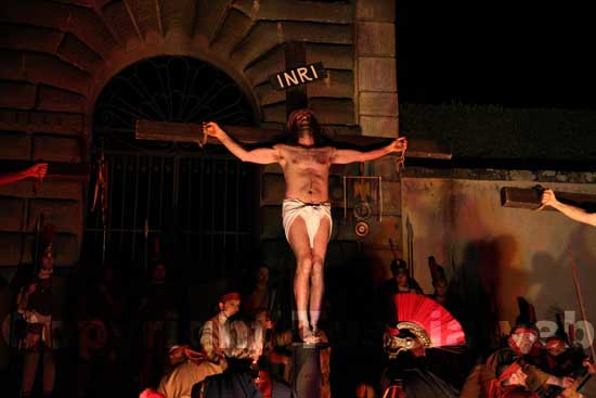 Il Cristo crocifisso