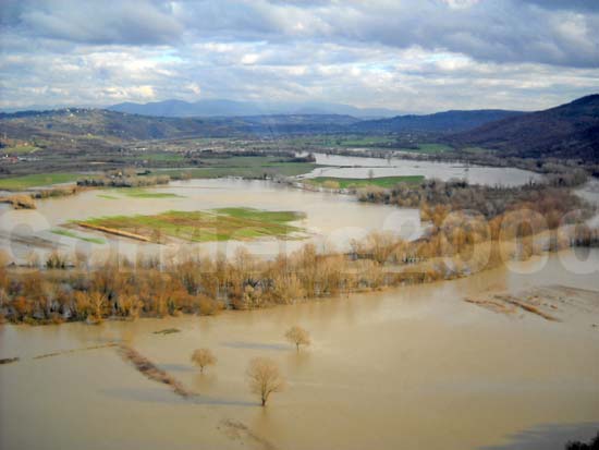 La valle del Tevere inondata tra Bomarzo e Attigliano