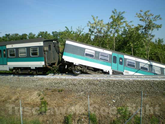 Il treno deragliato