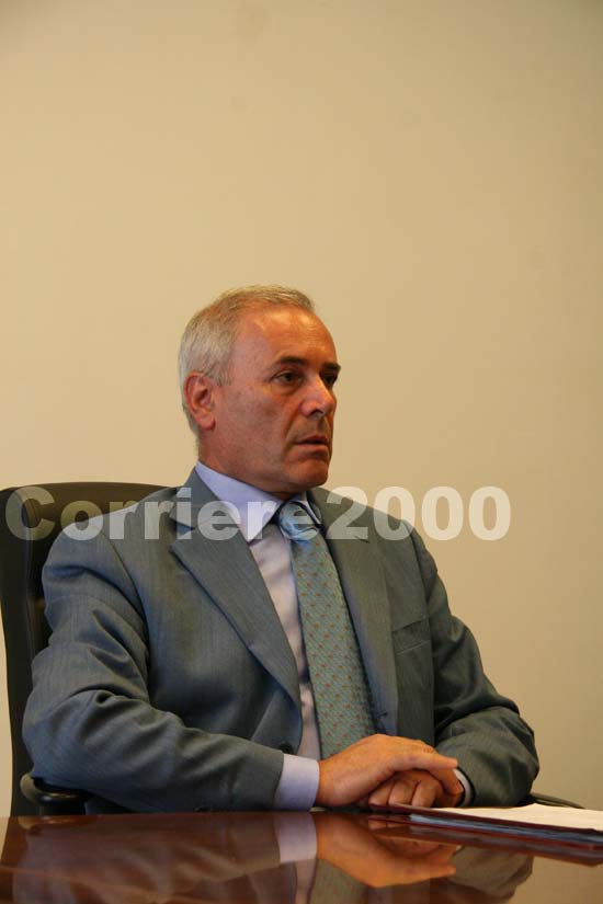 96 - Il questore Raffaele micillo se ne va