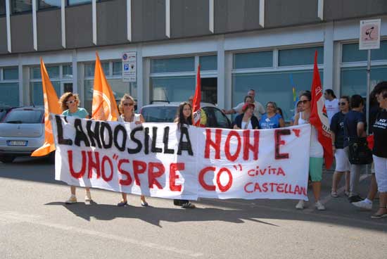 Protesta per i tagli alla Sanita