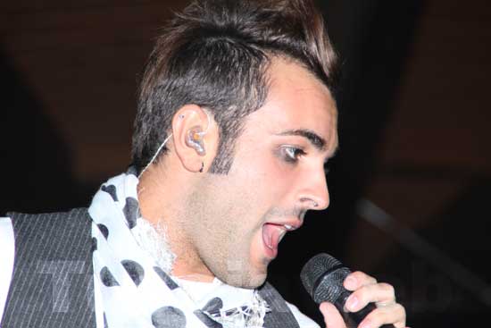 Mengoni all'arena di valle Faul